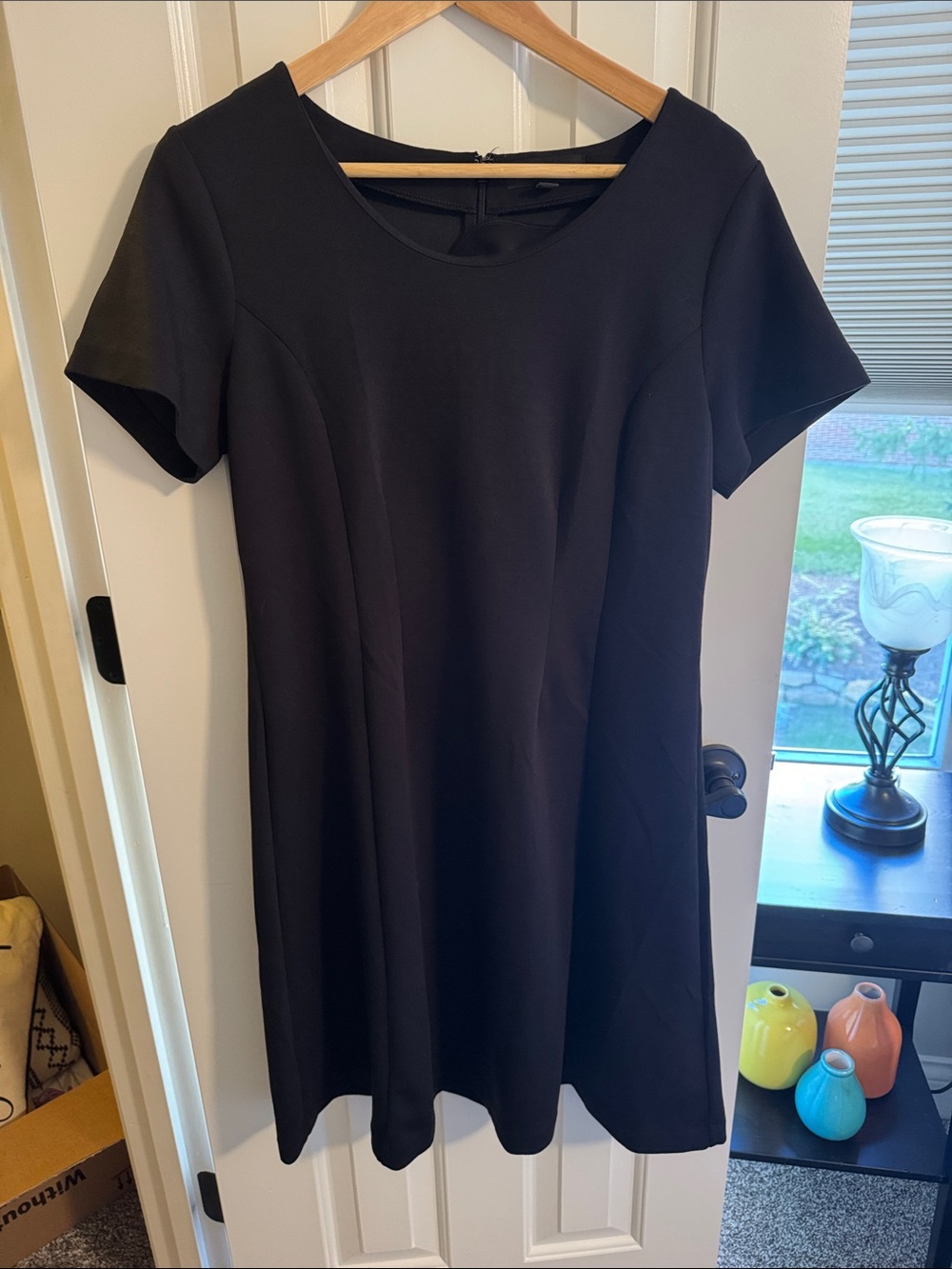 Classic Banana Republic Black Short-Sleeve A-Line Dress - Women's